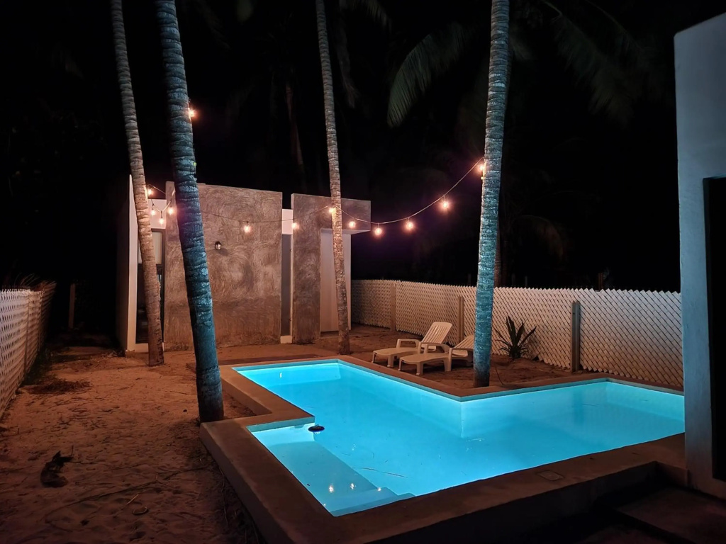 Quiet and peaceful house, all instalations are private, with pool and very close to the beach