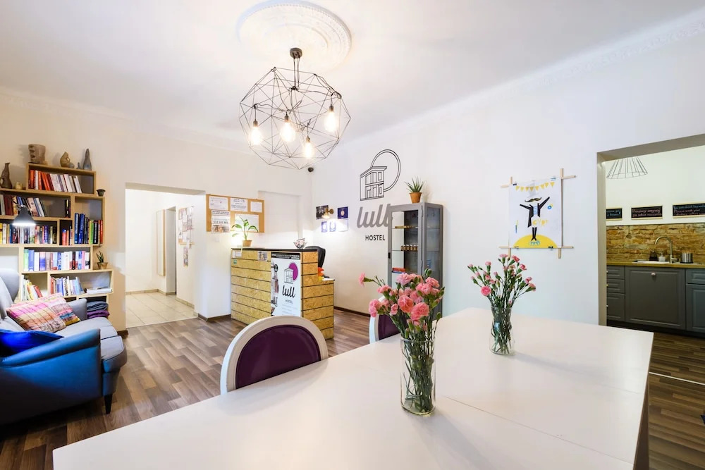 Lull Hostel