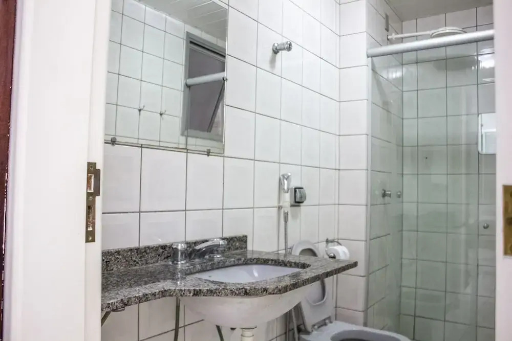 Well Located Apartment with BBQ - SBS111