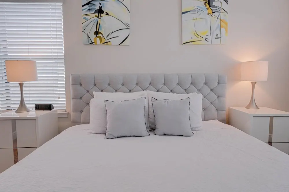 Balmoral Resort-198kb 4 Bedroom Home by RedAwning