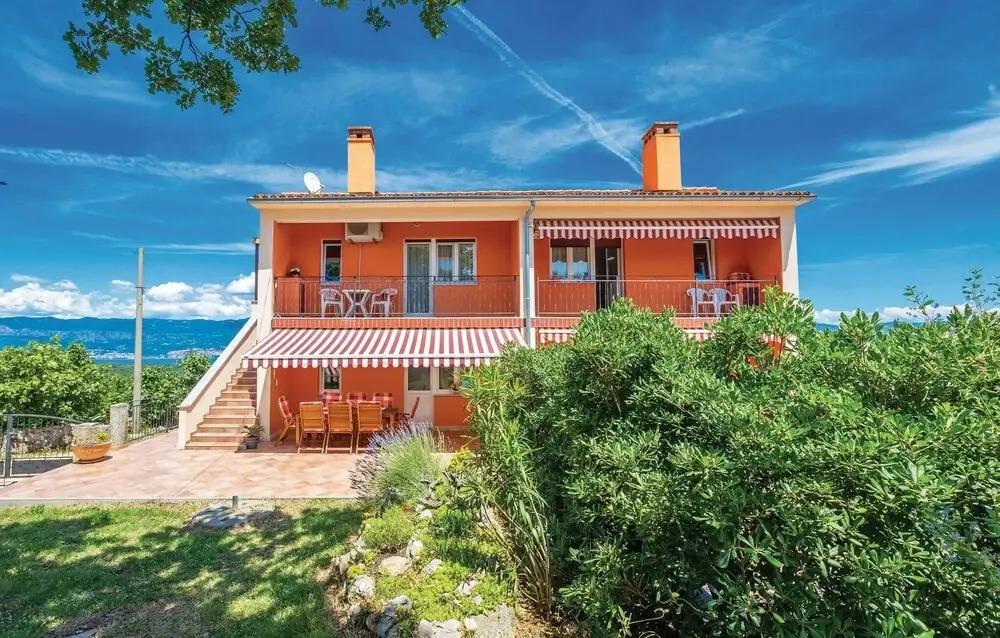 Stunning Home in Risika With Wifi and 3 Bedrooms