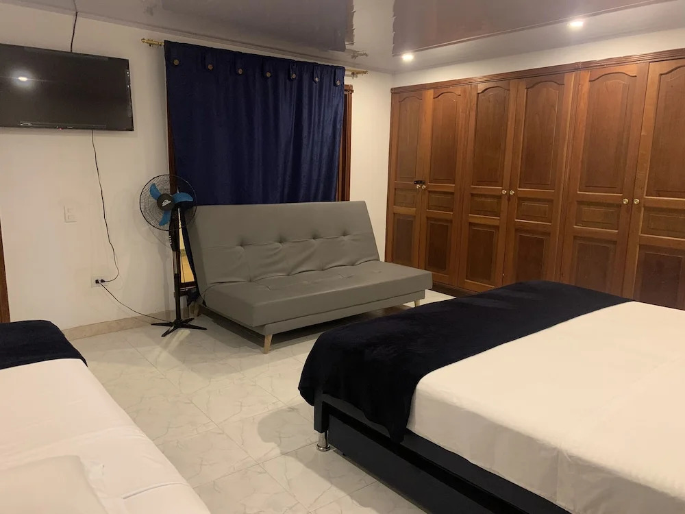 Dadaki Hotel