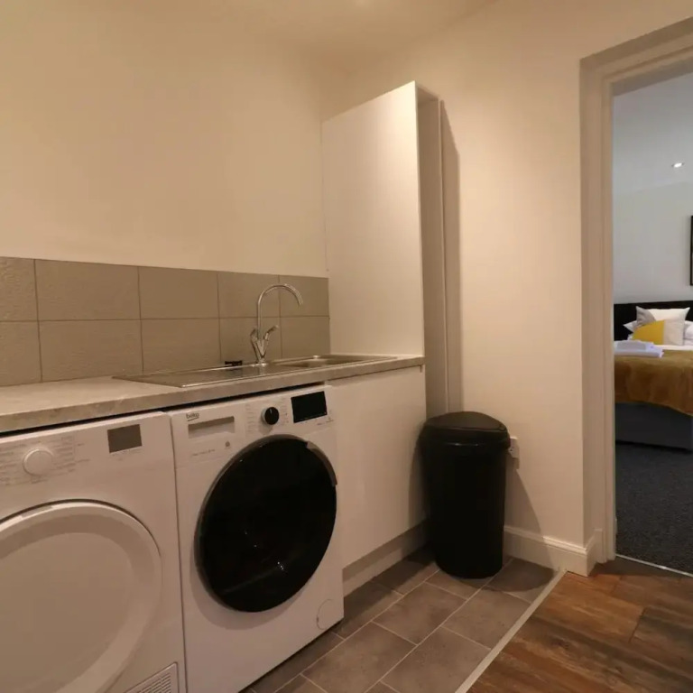 Railway House 5 bed - Maryhill