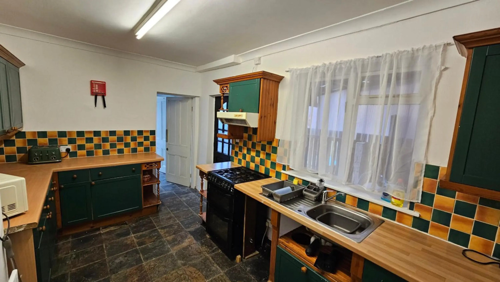 Sherwood Terrace 3 Bedroom 5 Single Beds Entire Property