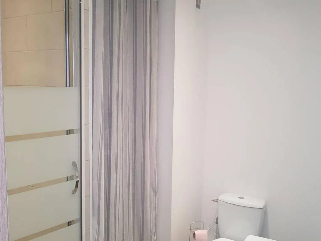 Appartement Le Lavandou, 1 pièce, 3 personnes - FR-1-308-77