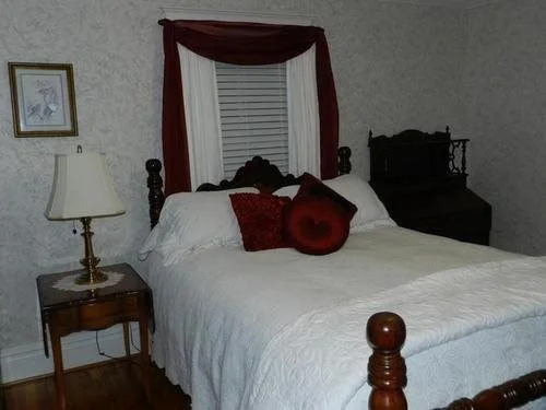 MiddleRidge Bed and Breakfast