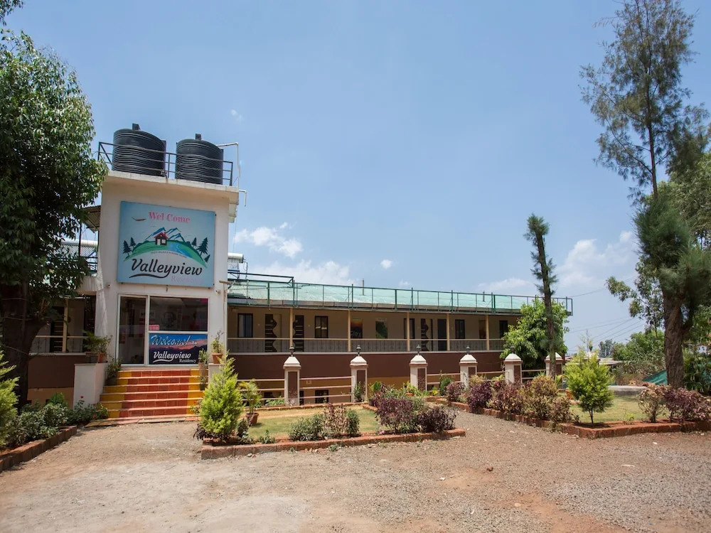 OYO 12380 Valleyview Residency