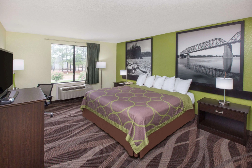 Super 8 by Wyndham Southaven