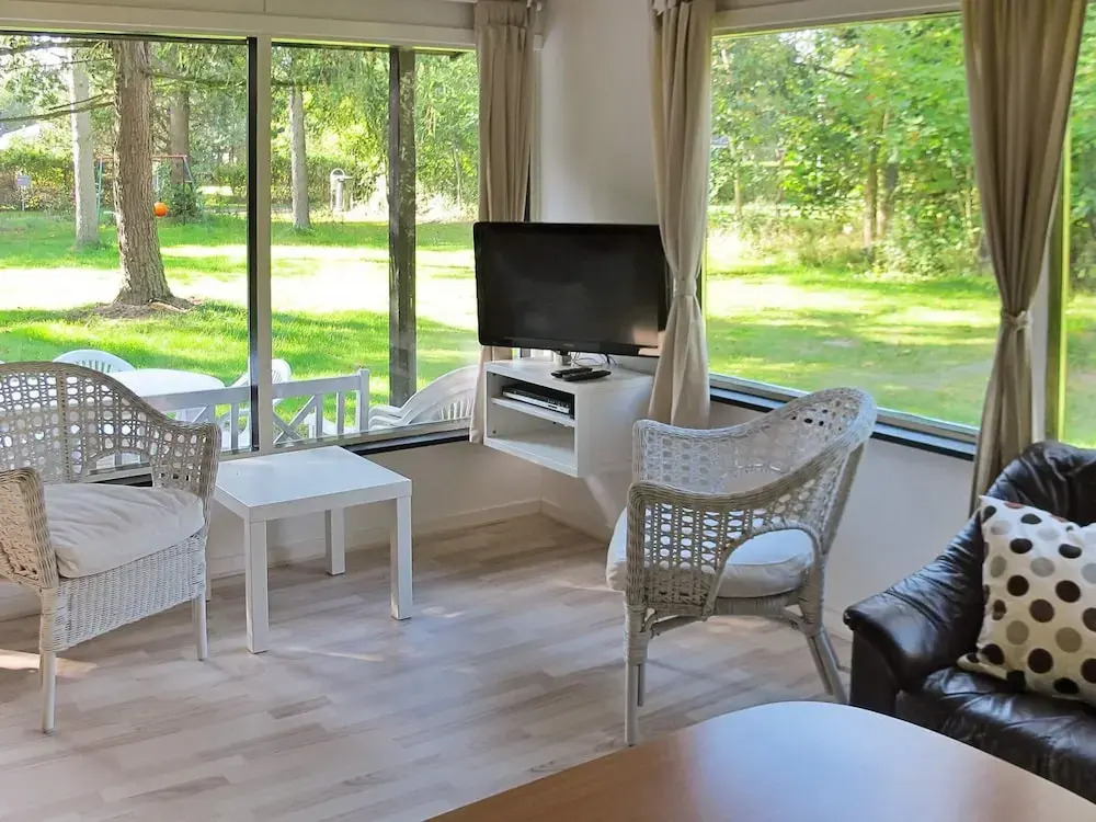 Tranquil Holiday Home in Hals near Beach