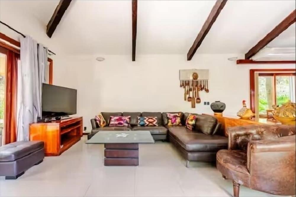 Villa con piscina y acceso a laguna Yalku, Akumal