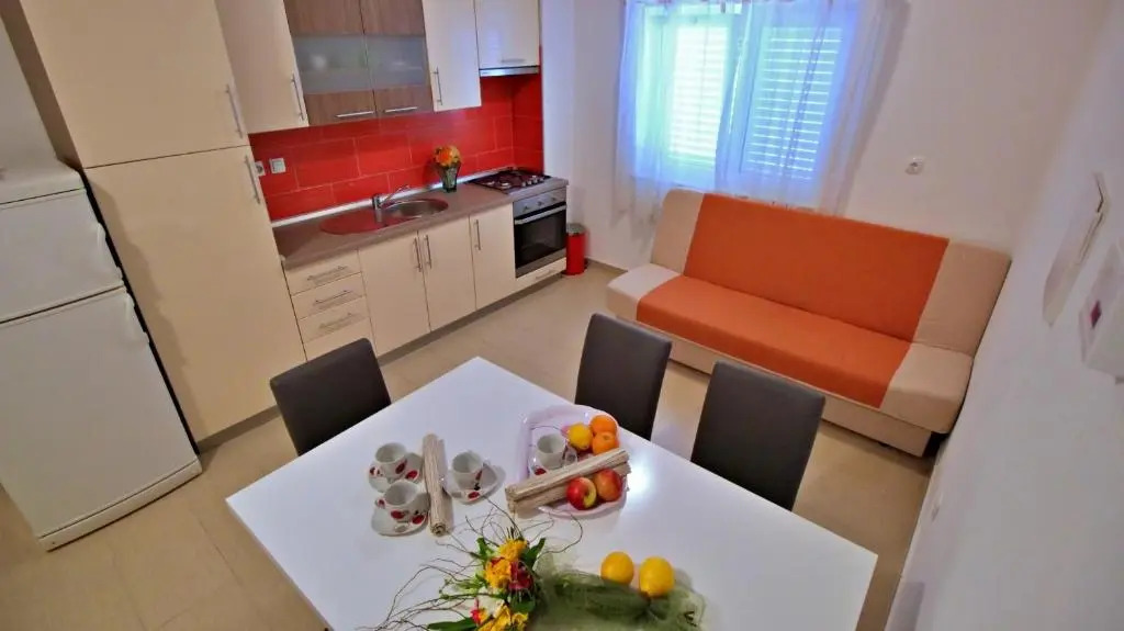 Apartments Iko