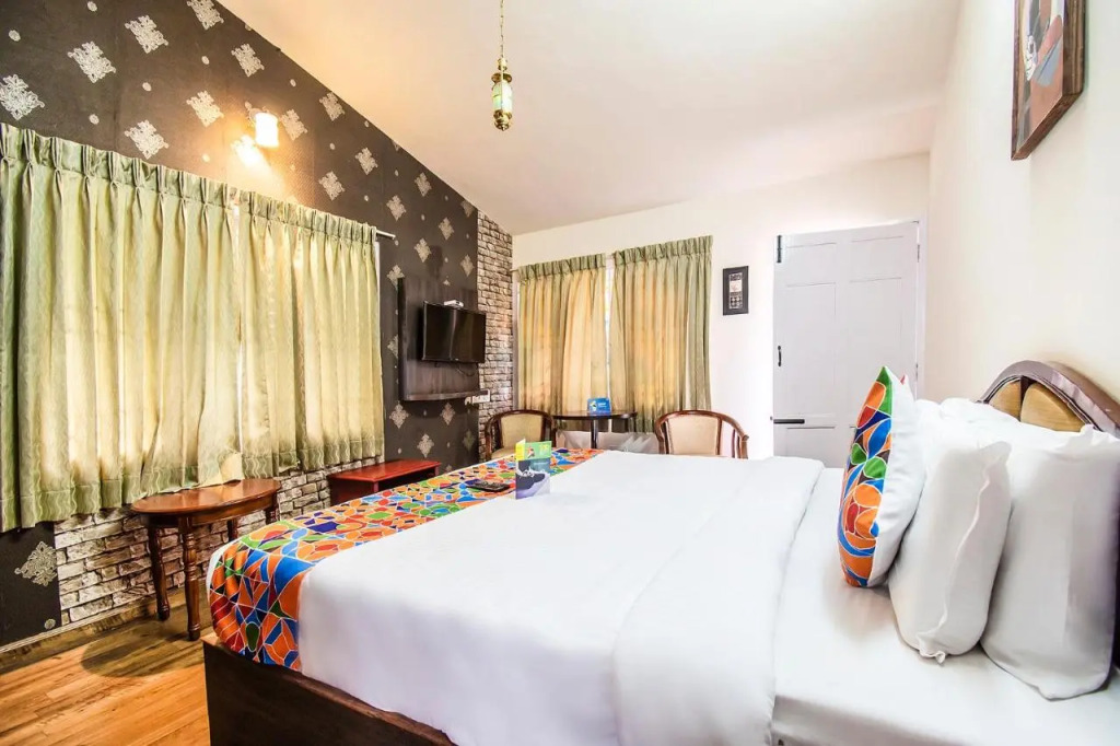 FabHotel St. Clouds