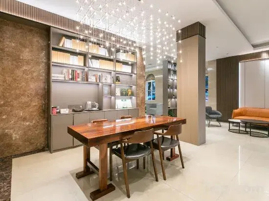 123 Hotel