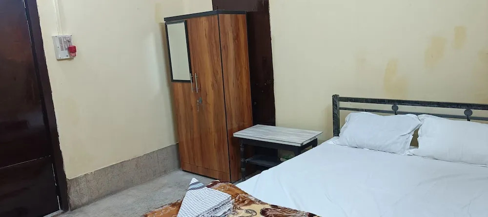Balaji Guest House