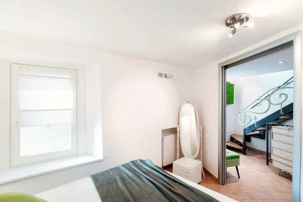 The Green Nest by Lake Como
