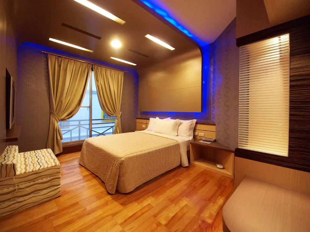 Ibiza Inn Kenting II
