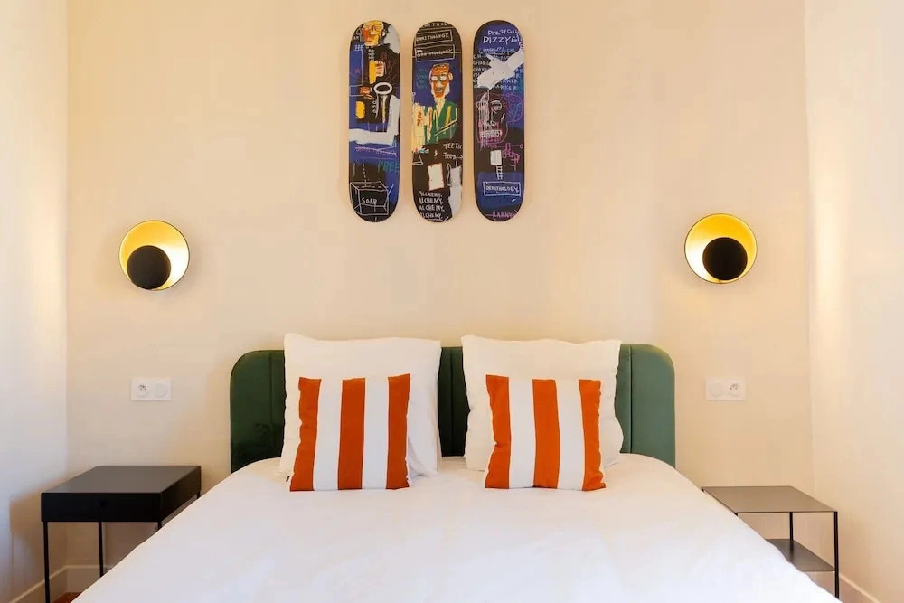 Saint-tropez: Bright Apartment Near the Port