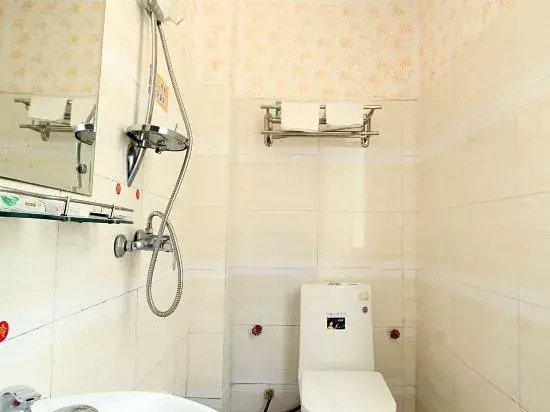 Guilin yiran Hotel (Weizhou Park Branch)