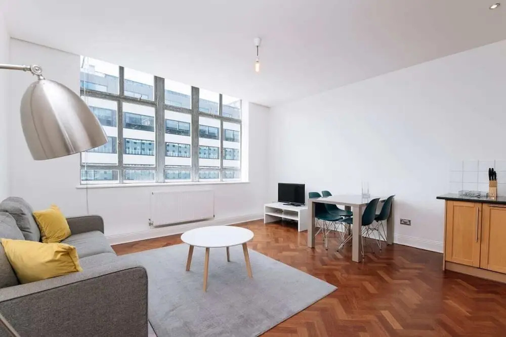 Spacious 1bed in Old Street, 2mins To Tube Station