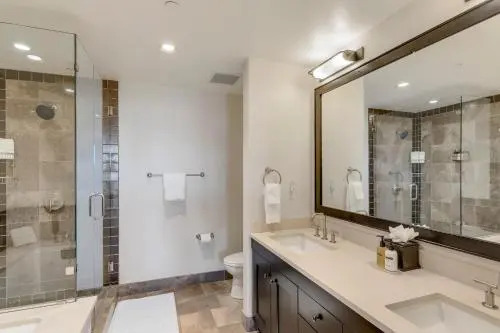 Edgemont 2707 - Luxury Ski-in Ski-out Condo