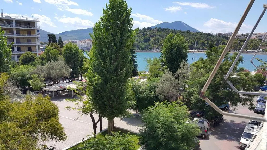 Seaview Studio Flat in Central Halkis