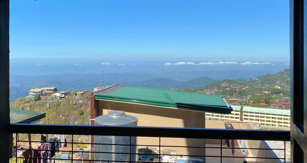 Vacation House in Baguio with Amazing Sunset Views