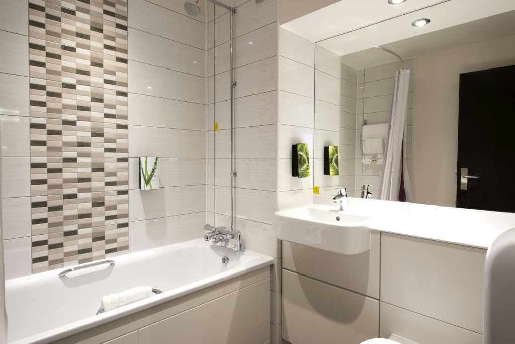 Premier Inn Milton Keynes Central Theatre District