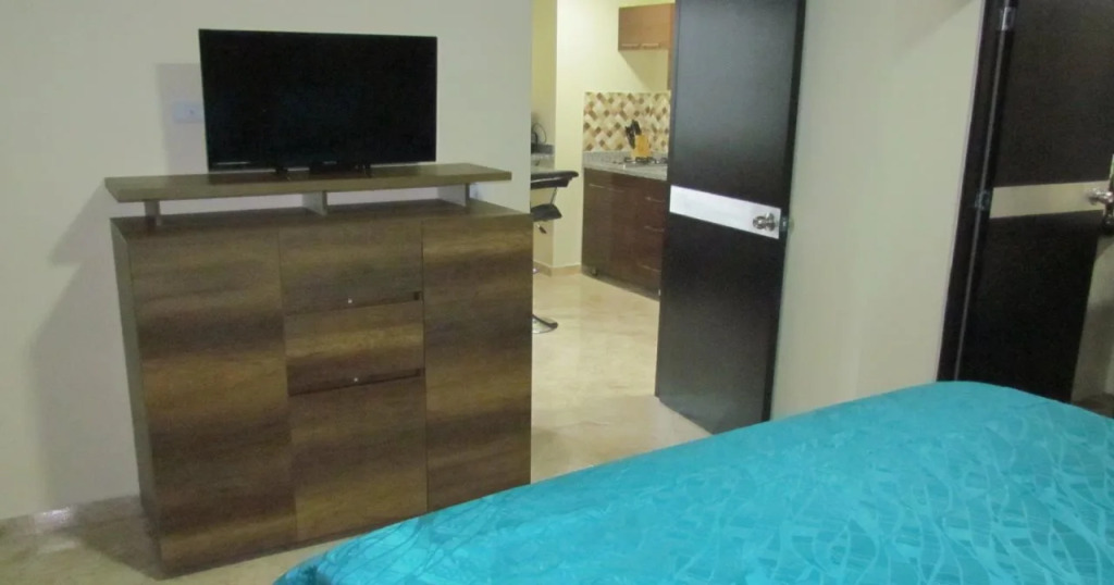 The 9s Apartahotel