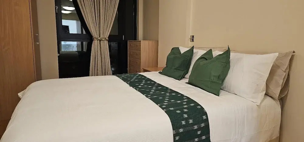 Modern & Lovely 2 Bed in London