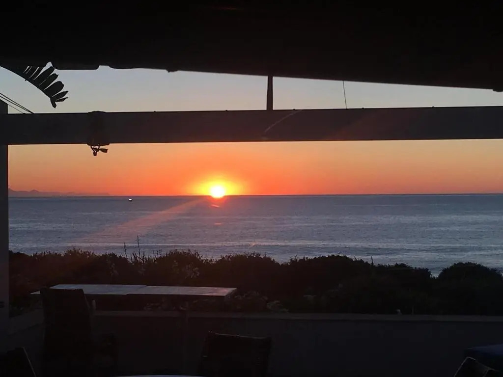 99 Beachyhead Drive, Plett