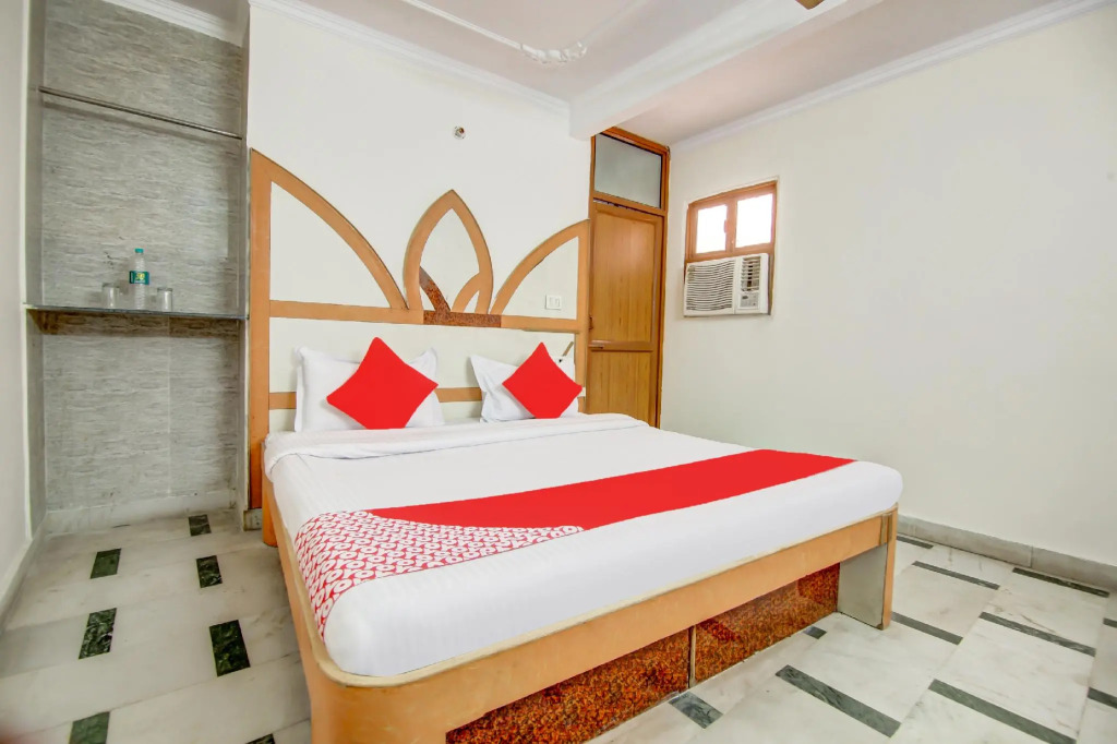OYO 80289 Hotel Neha Inn
