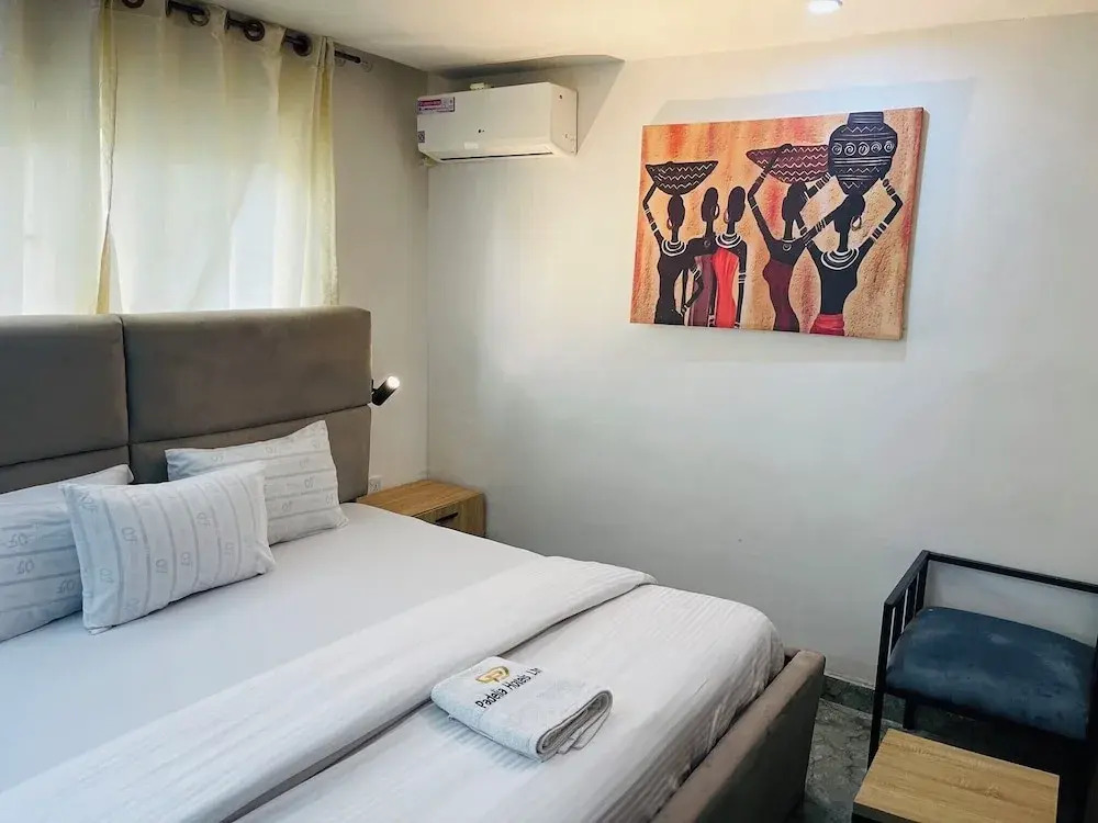 Hotel Padelia and Apartment