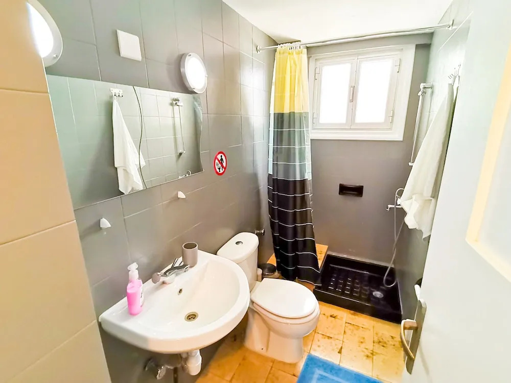 Central Square Nomadic Rooms
