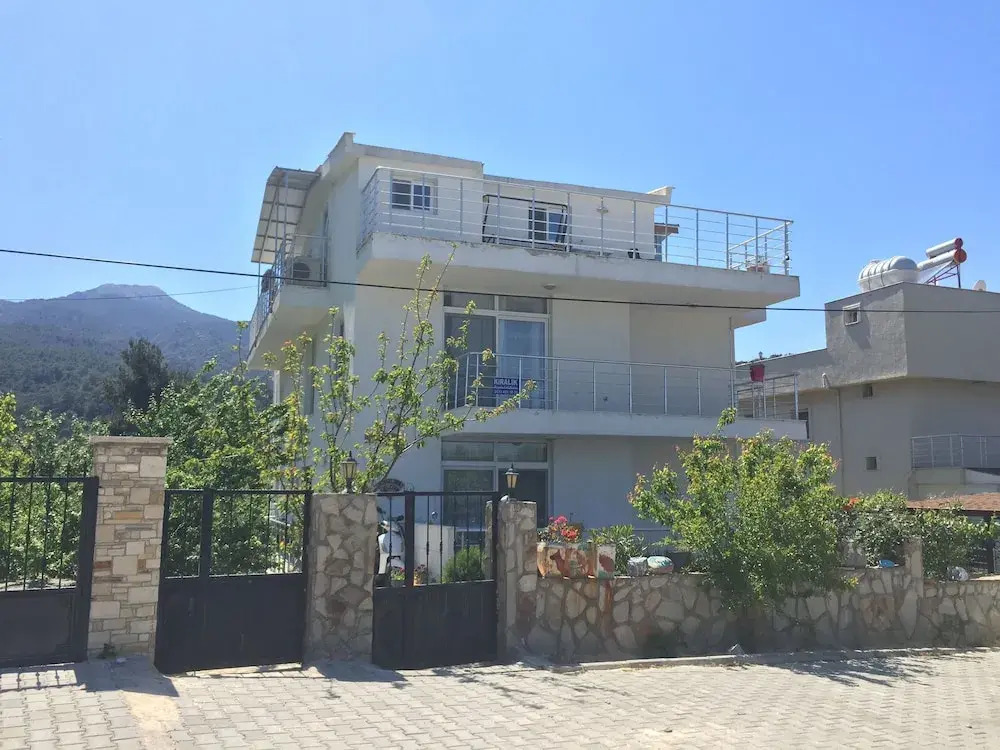 Doa Apartments