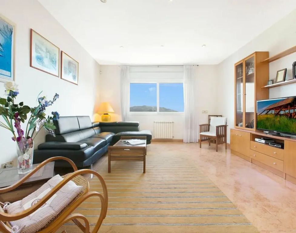 Villa in Lloret de Mar With Private Pool