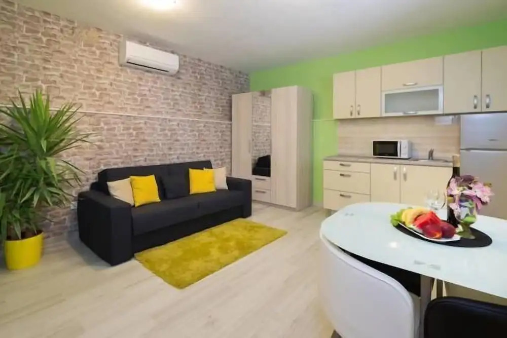 Bliss Apartments with free parking