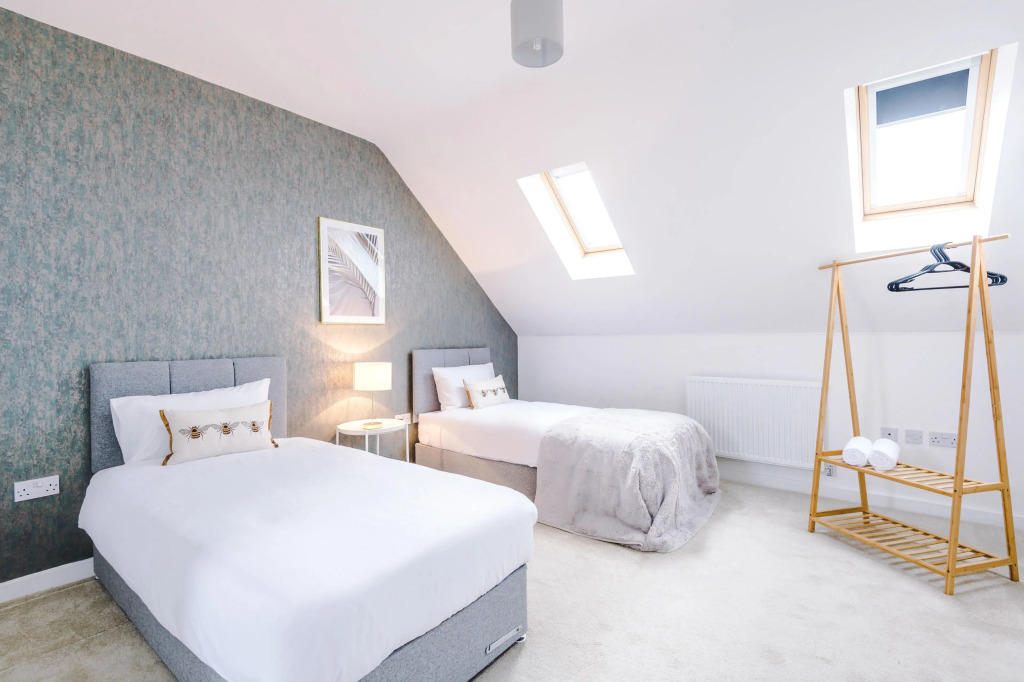 4 Bedroom House Manchester Hosted By MCR Dens