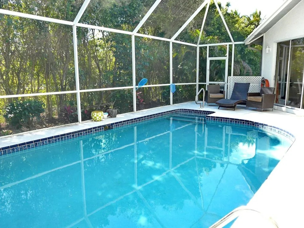 775 Hernando Drive