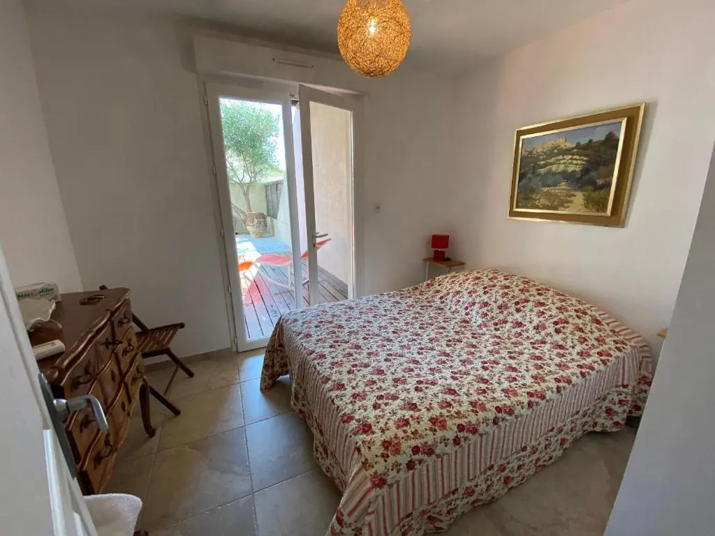 Cassis, le Grand Bleu, triplex vue mer, port plage 10mn à pieds