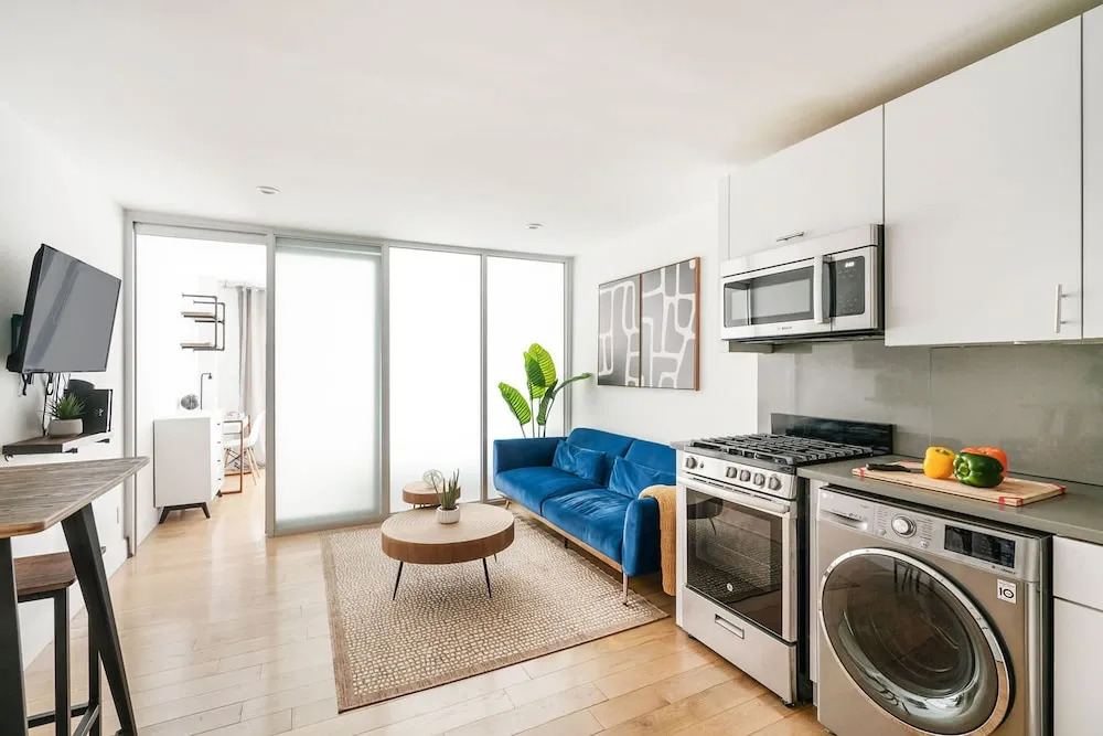75-2d New 1BR Prime UES W D Balcony Elevator