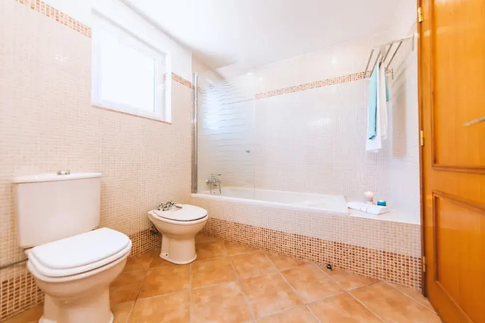 Villa Haven - com jacuzzi e BBQ em Lagoa