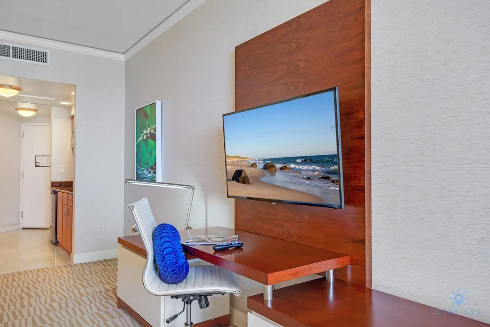 Luxury Studio w Balcony Ocean View Amazing Pool