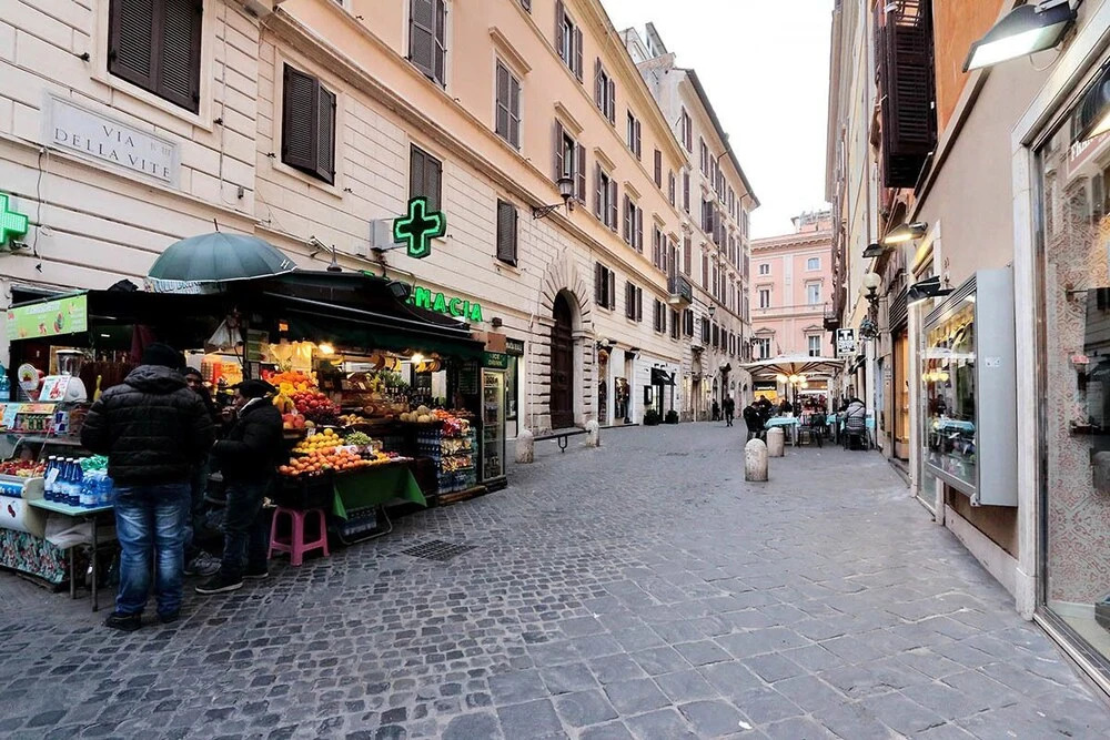 Rome Accommodation - Piazza di Spagna I
