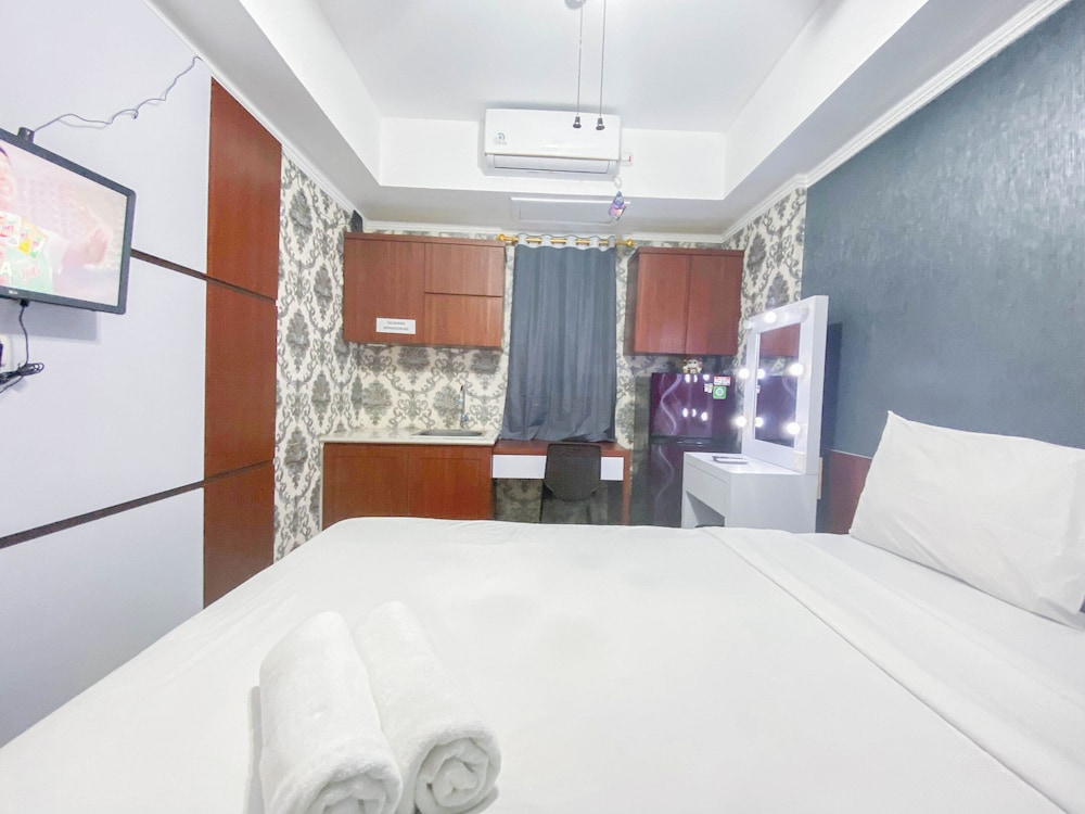 Simply And Homey Studio (No Kitchen) Room Apartment Paltrow City
