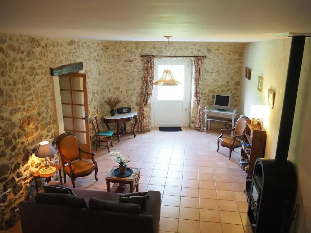 Country House in Lussan Near Pont du Gard