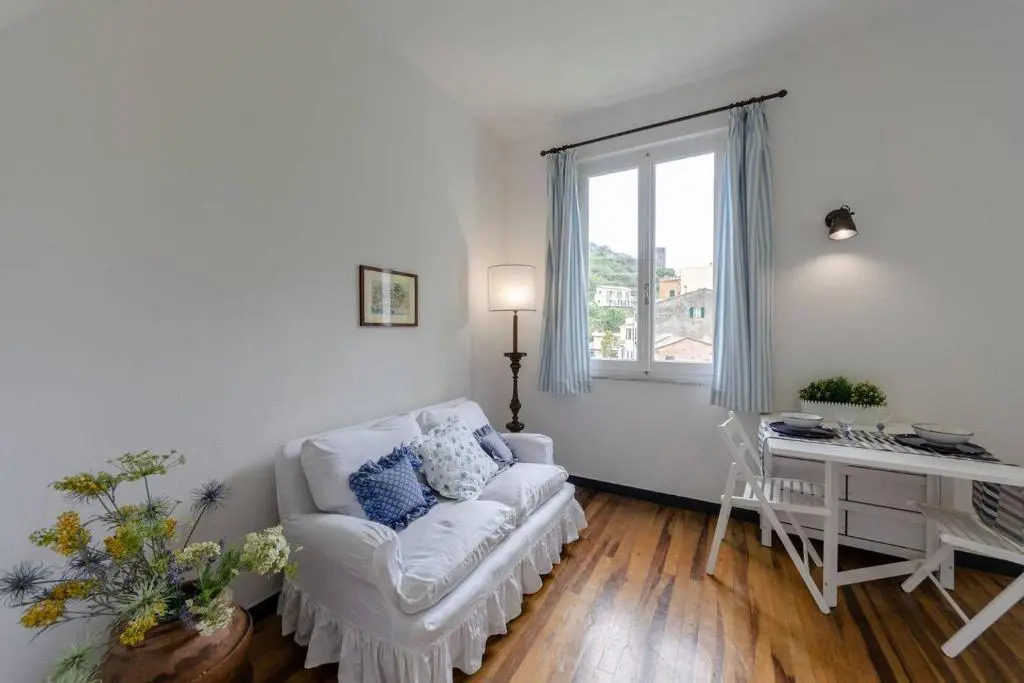 ALTIDO Lovely Apt for 2, with Terrace and Lovely View