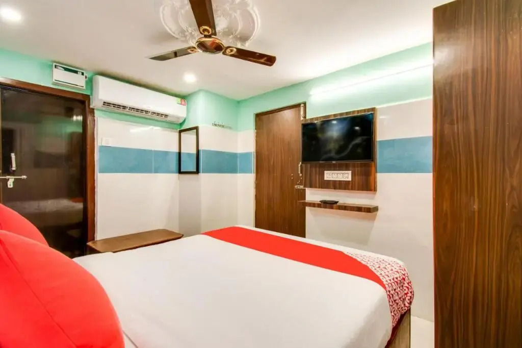 Hotel Sri Grand by OYO Rooms