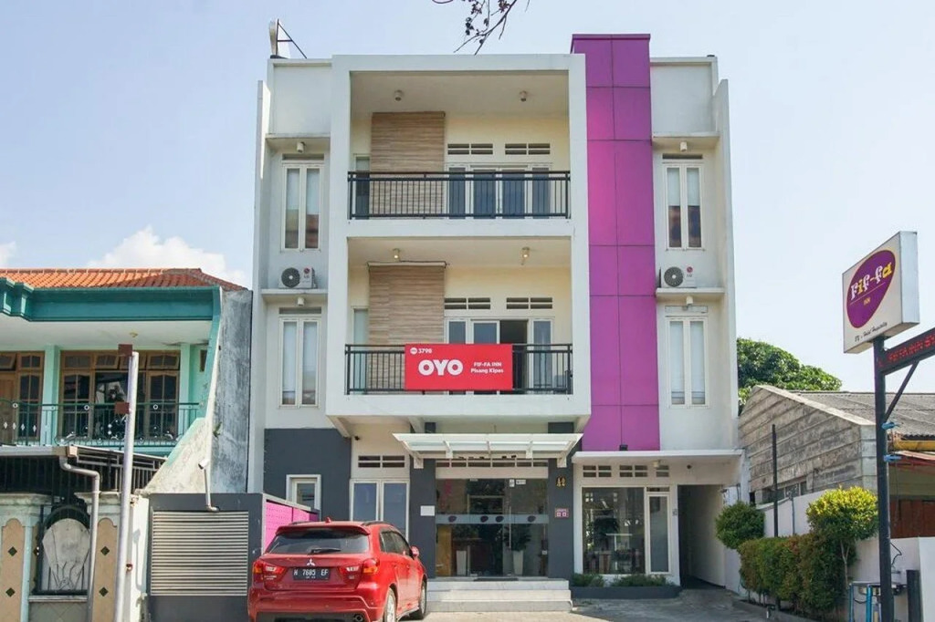 Sans Hotel FiFFa Pisang Kipas Malang