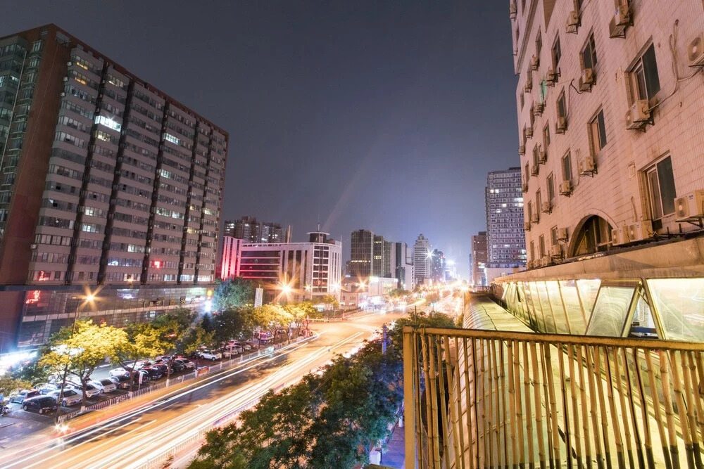 Xi'An Busy Hotel Bell Tower City Wall