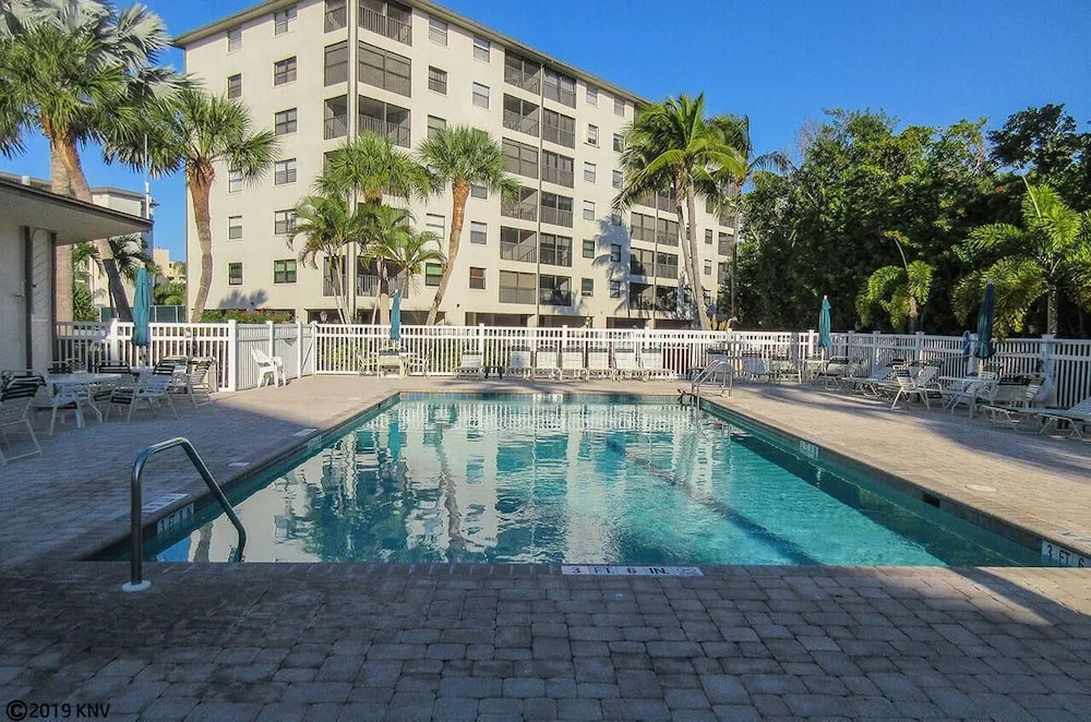 Estero Cove 521 - 2 Br Condo